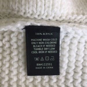 Ivory Ruffled Winter Scarf